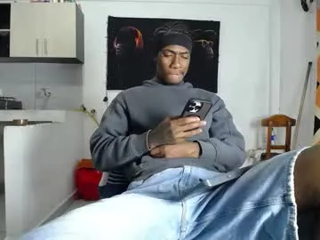 ria_fun – webcam model profile photo Image 7