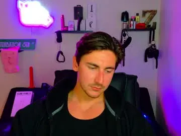 brownboy6999 – webcam model profile photo Image 2