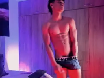 aurorapink_ – webcam model profile photo Image 19