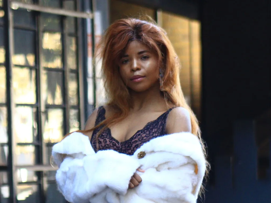 FifiCaramel – webcam model profile photo