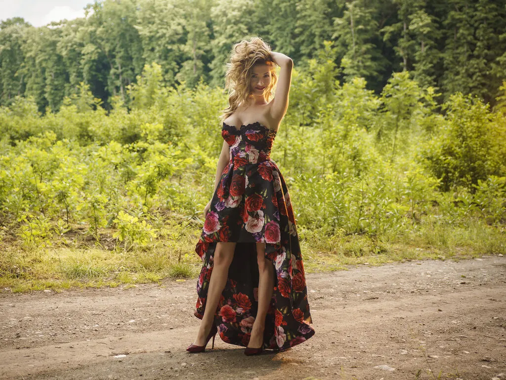 IngridBella – webcam model profile photo