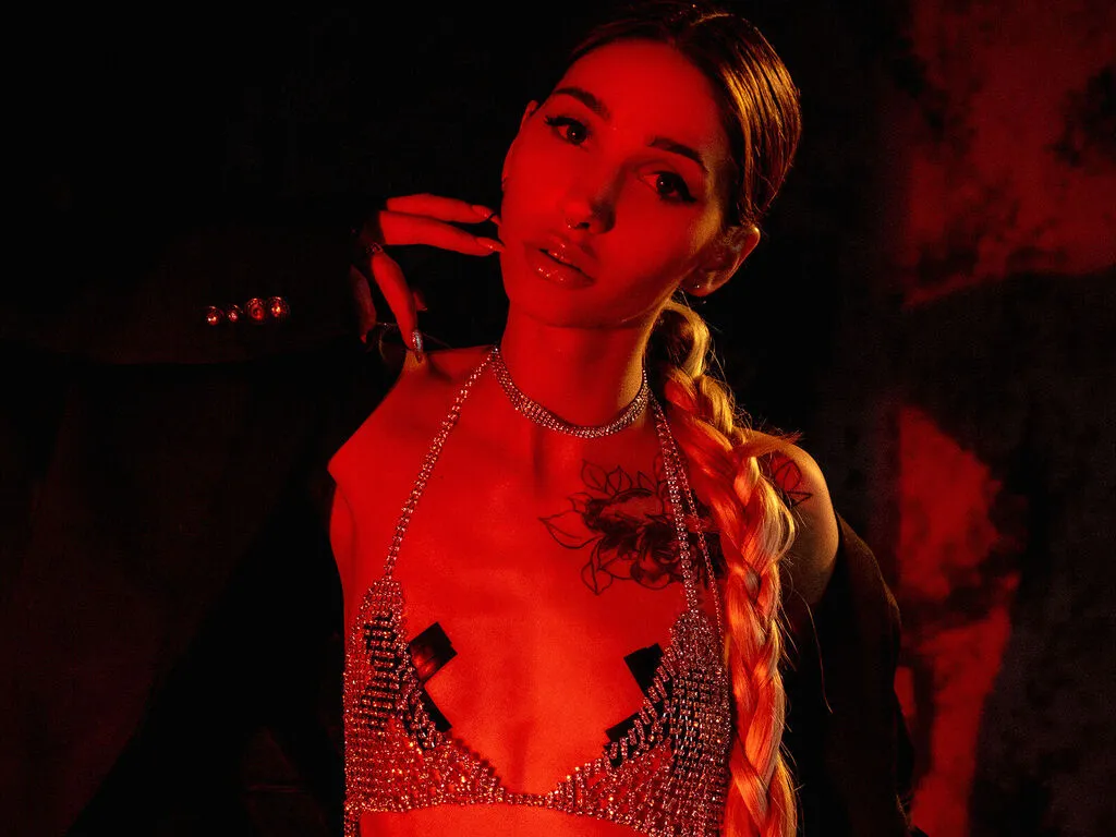 KristiNovak – webcam model profile photo