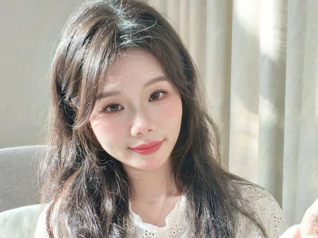 lingzi – webcam model profile photo