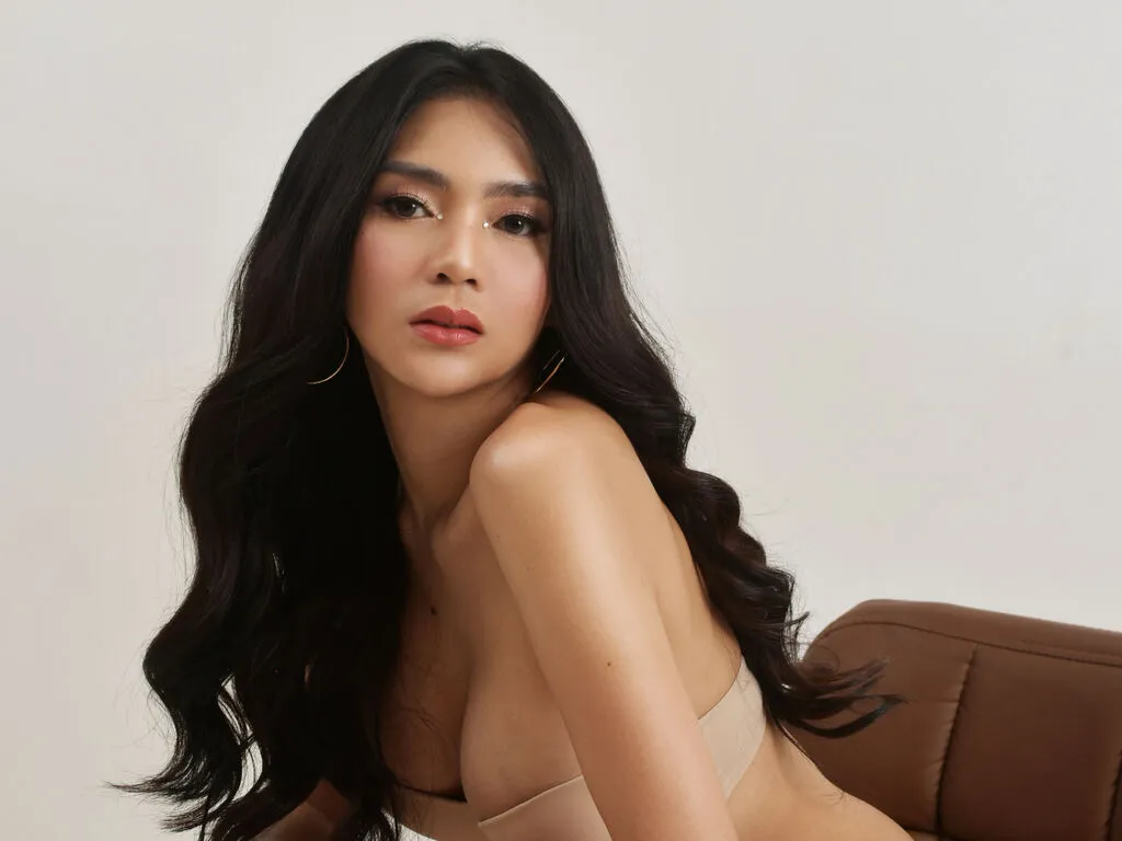 MariaEllamae – webcam model profile photo