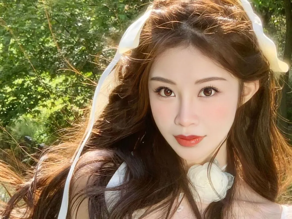 XiaoJuan – webcam model profile photo